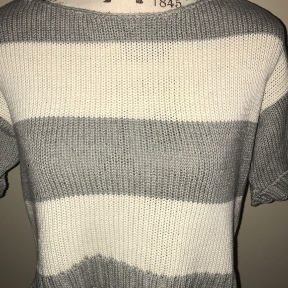 AEROPOSTALE STRIPED KNIT WIDE-FIT CROPPED SWEATER - Picture 4 of 9